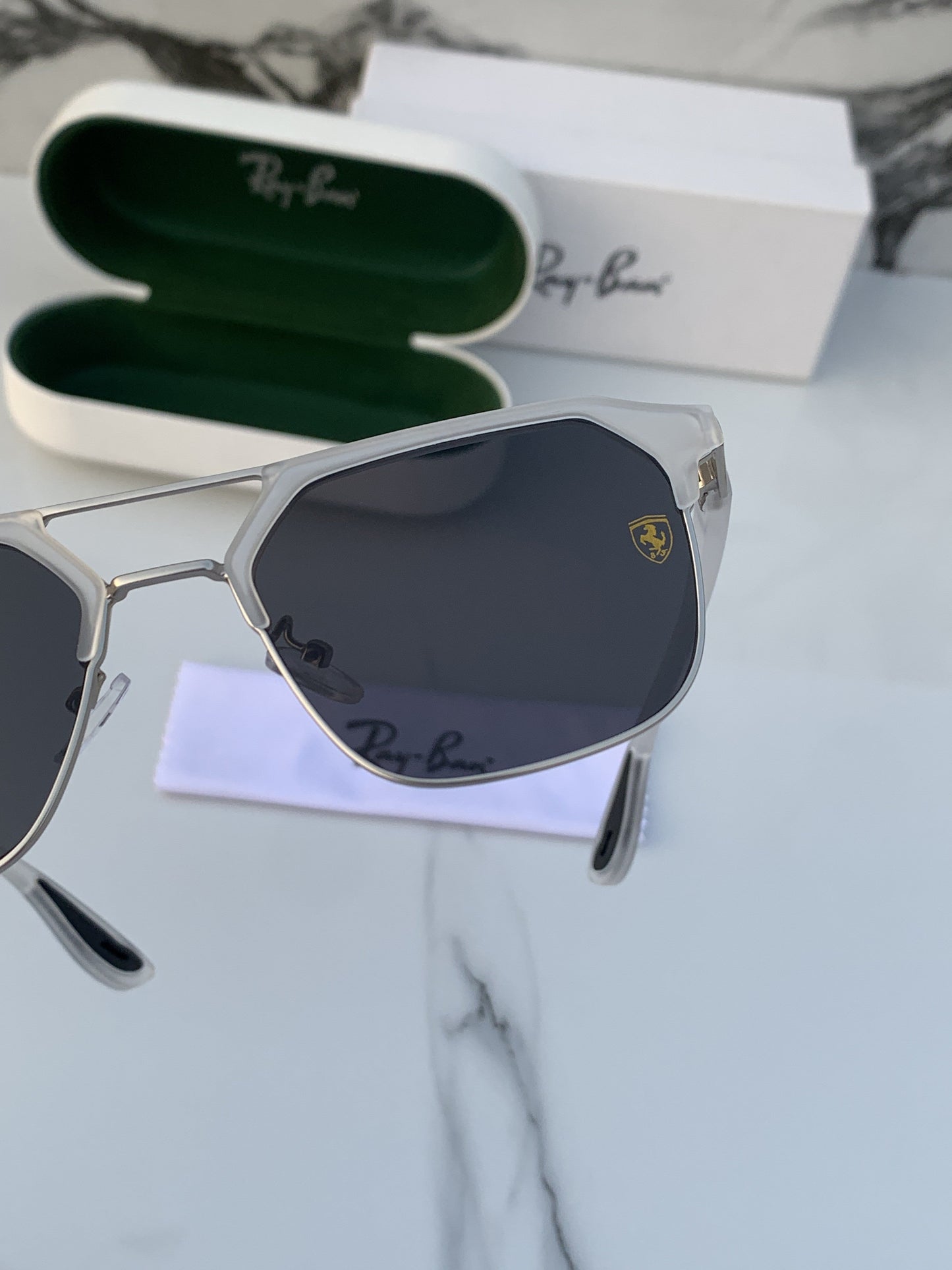 Ray Ban Fancy Sunglass For Daily Causal Evergreen UV Protected For Unisex