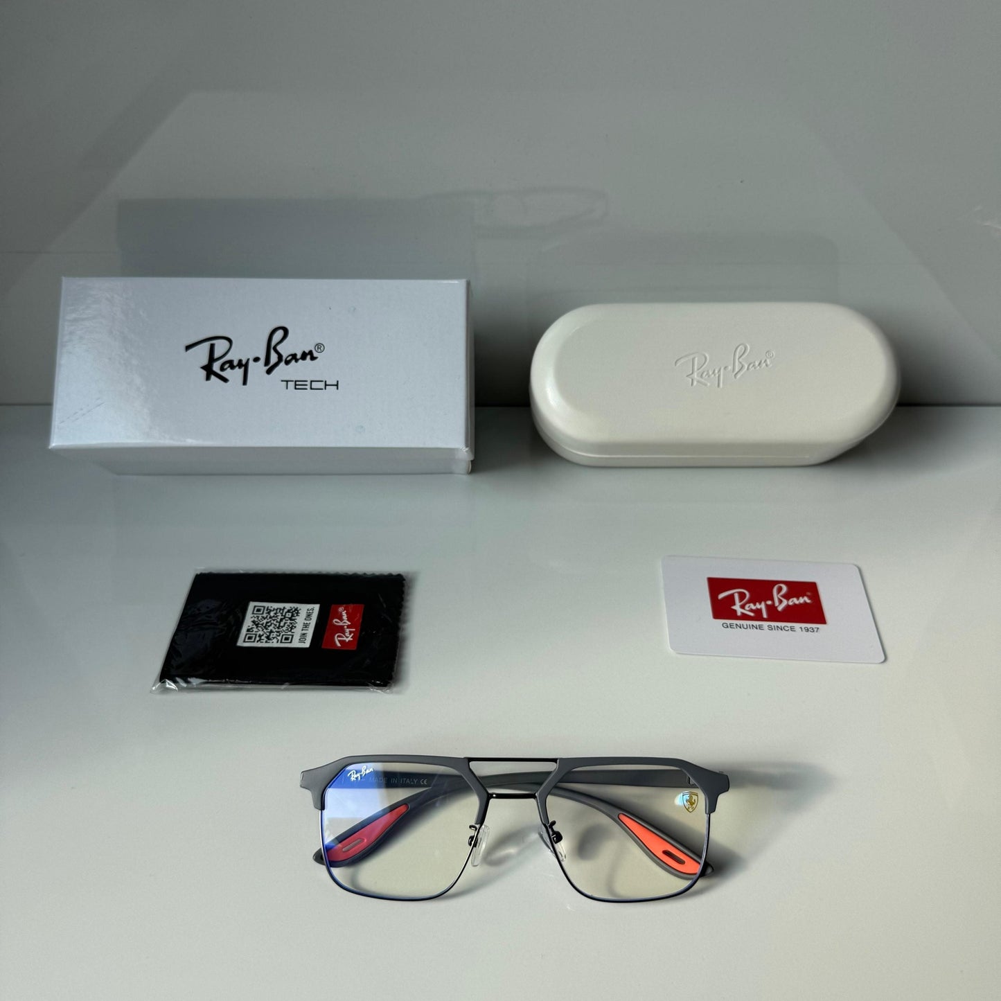 Ray Ban Clear Grey For Daily Causal Evergreen UV Protected For Unisex.