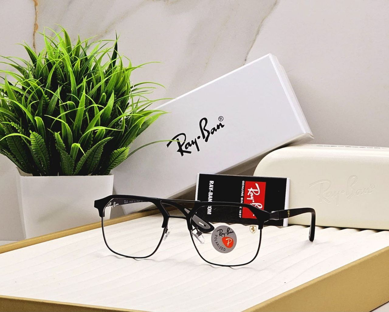 Ray Ban Grey Clear Sunglass For Daily Causal Evergreen UV Protected For Unisex