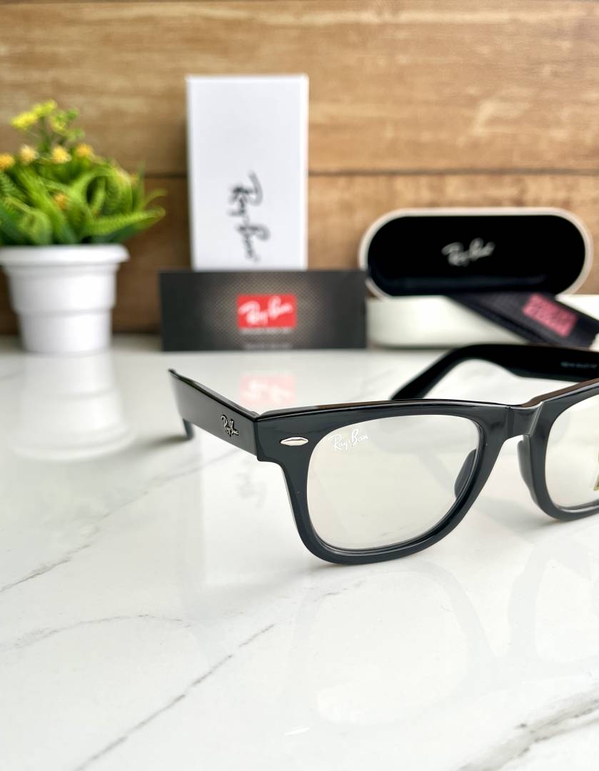 Ray Ban Clear Black Wayfarer Sunglass For Daily Causal Evergreen UV Protected For Unisex